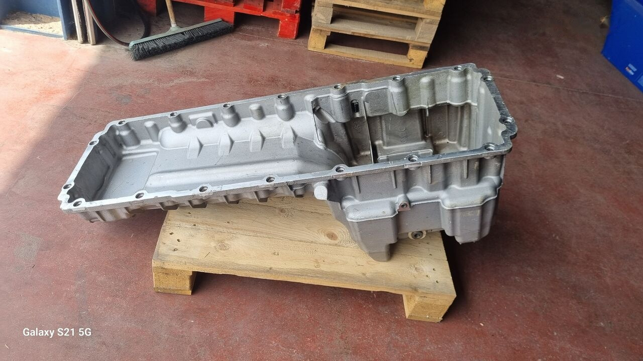 Mercedes-Benz OIL PAN ACTROS MP4 A4730102213 Mercedes-Benz ACTROS MP4 EURO 6 - Kurbelgehäuse für LKW: das Bild 5 Mercedes-Benz OIL PAN ACTROS MP4 A4730102213 Mercedes-Benz ACTROS MP4 EURO 6 - Kurbelgehäuse für LKW: das Bild 5