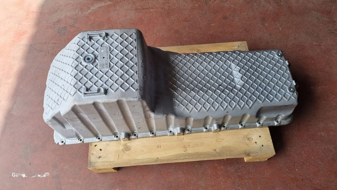 Mercedes-Benz OIL PAN ACTROS MP4 A4730102213 Mercedes-Benz ACTROS MP4 EURO 6 - Kurbelgehäuse für LKW: das Bild 1 Mercedes-Benz OIL PAN ACTROS MP4 A4730102213 Mercedes-Benz ACTROS MP4 EURO 6 - Kurbelgehäuse für LKW: das Bild 1