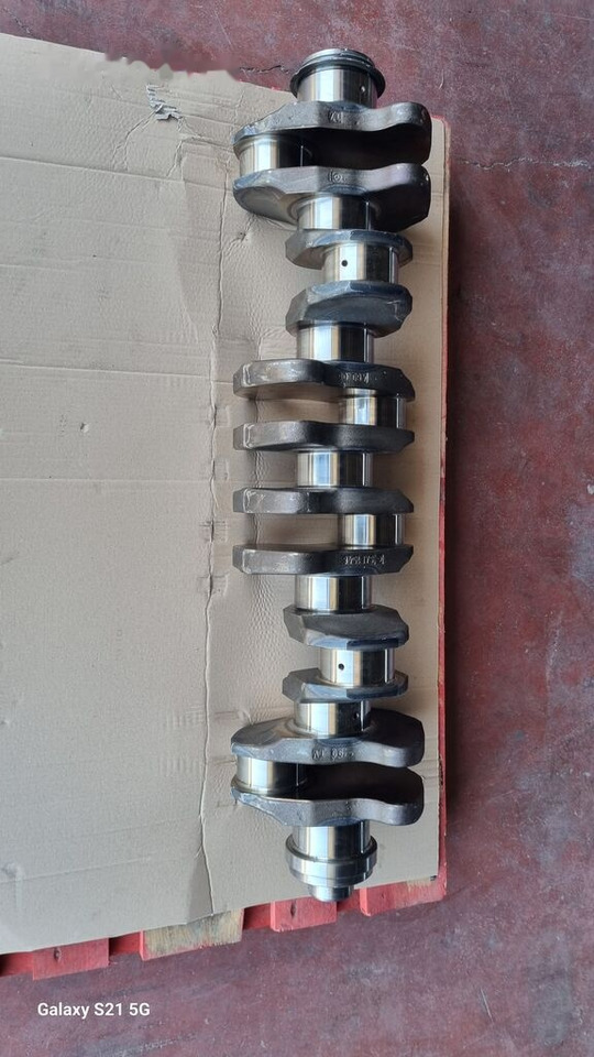 Mercedes-Benz OM 460 - OM 457 Mercedes-Benz OM 460 - OM 457 - Kurbelwelle für LKW: das Bild 4 Mercedes-Benz OM 460 - OM 457 Mercedes-Benz OM 460 - OM 457 - Kurbelwelle für LKW: das Bild 4