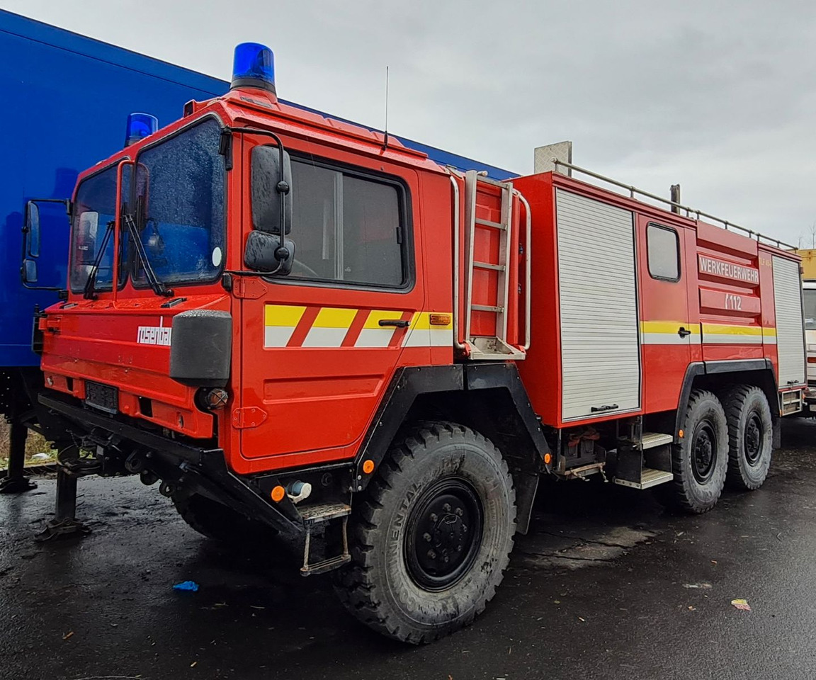 MAN 15.232 DF 6x6 KAT1 Feuerwehr TLF 4500/500 - Tankwagen: das Bild 1 MAN 15.232 DF 6x6 KAT1 Feuerwehr TLF 4500/500 - Tankwagen: das Bild 1