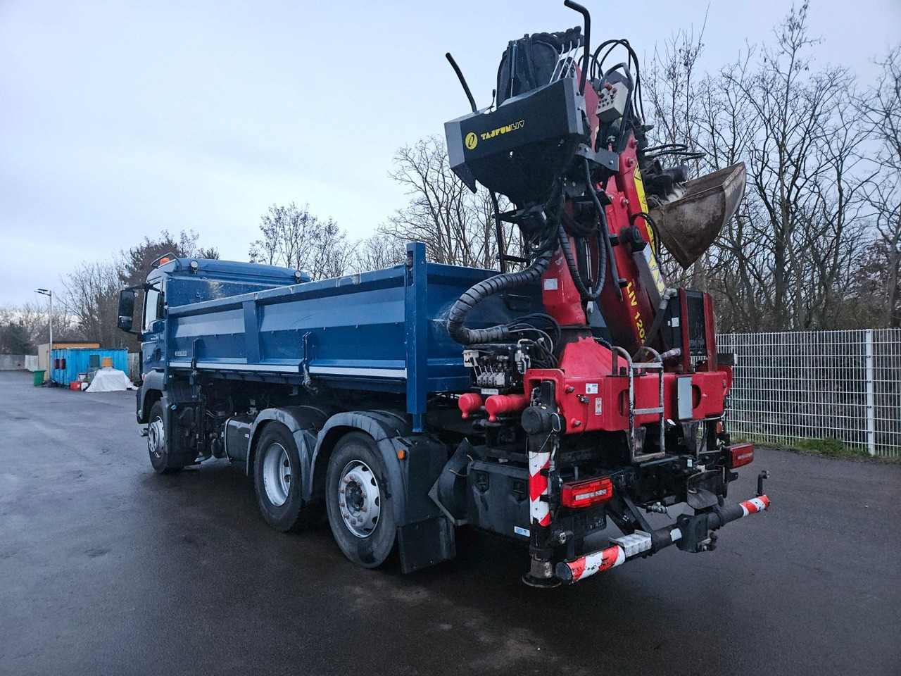 MAN TGS 26.420 6x2 Kipper / Bordmatik links+rechts - Autokran: das Bild 5 MAN TGS 26.420 6x2 Kipper / Bordmatik links+rechts - Autokran: das Bild 5