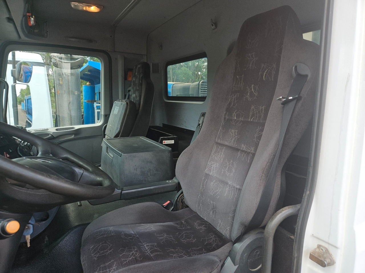 Mercedes-Benz Actros 4144 8x8 Hinterkipper - Kipper: das Bild 5 Mercedes-Benz Actros 4144 8x8 Hinterkipper - Kipper: das Bild 5
