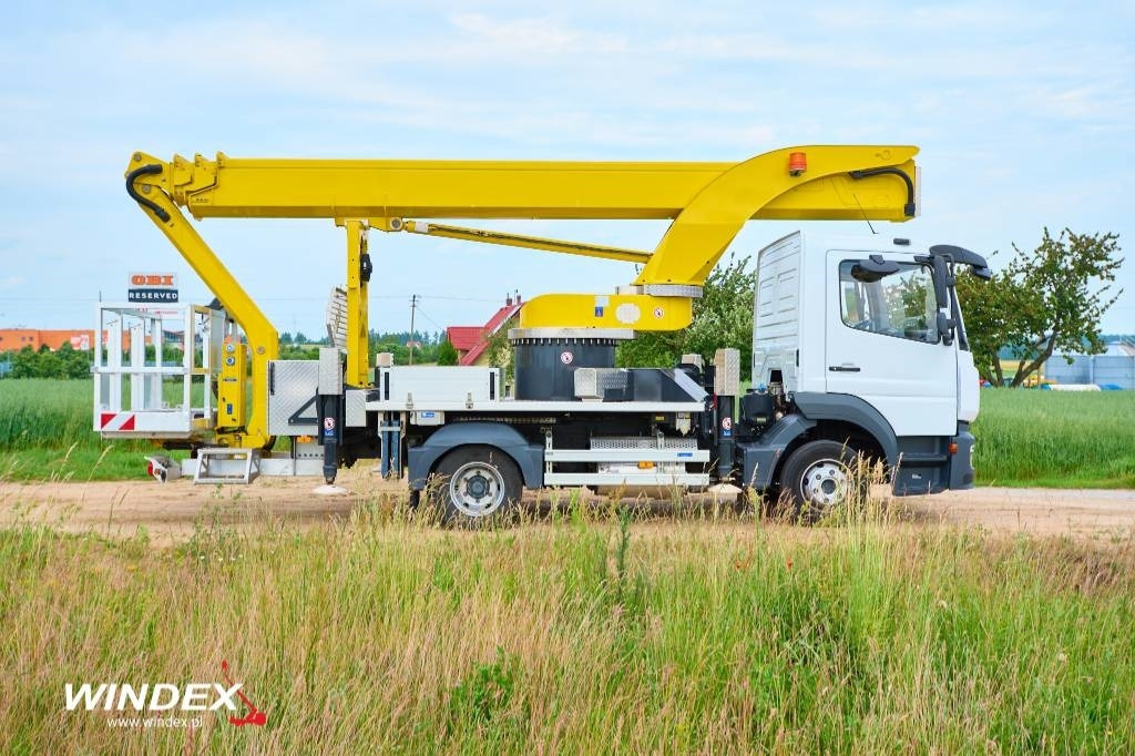 Palfinger P 300 KS - LKW mit Arbeitsbühne: das Bild 3 Palfinger P 300 KS - LKW mit Arbeitsbühne: das Bild 3