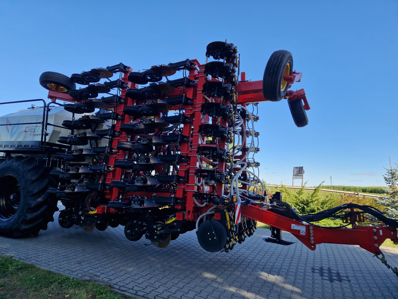 Bourgault CD 872-8 - Sämaschine: das Bild 4 Bourgault CD 872-8 - Sämaschine: das Bild 4
