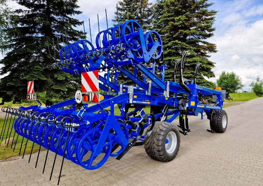 Köckerling Quadro 460 - Technik für Bodenbearbeitung: das Bild 4 Köckerling Quadro 460 - Technik für Bodenbearbeitung: das Bild 4