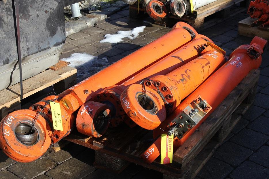 Atlas 1604 LC - Hydraulikzylinder für Baumaschine: das Bild 2 Atlas 1604 LC - Hydraulikzylinder für Baumaschine: das Bild 2