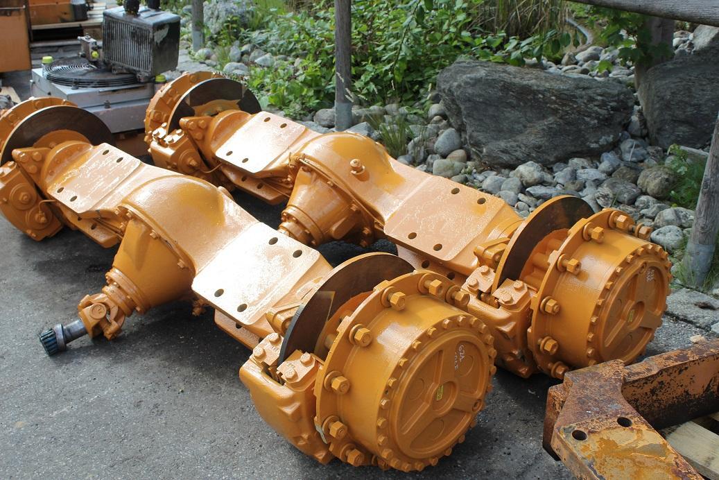 Case 621 - Achse und Teile für Baumaschine: das Bild 2 Case 621 - Achse und Teile für Baumaschine: das Bild 2