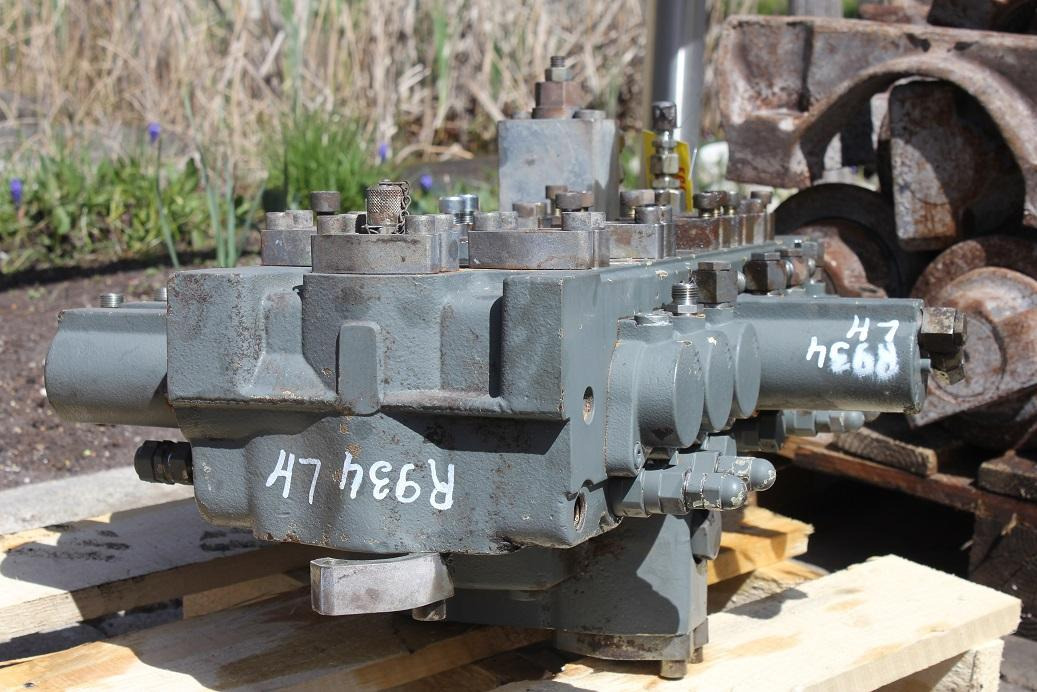 Liebherr R 934 - Hydraulik ventil für Baumaschine: das Bild 4 Liebherr R 934 - Hydraulik ventil für Baumaschine: das Bild 4