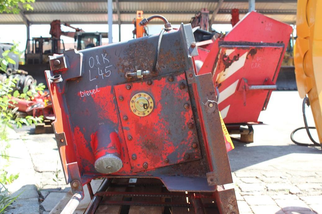 O&K L 45 - Kraftstofftank für Radlader: das Bild 5 O&K L 45 - Kraftstofftank für Radlader: das Bild 5