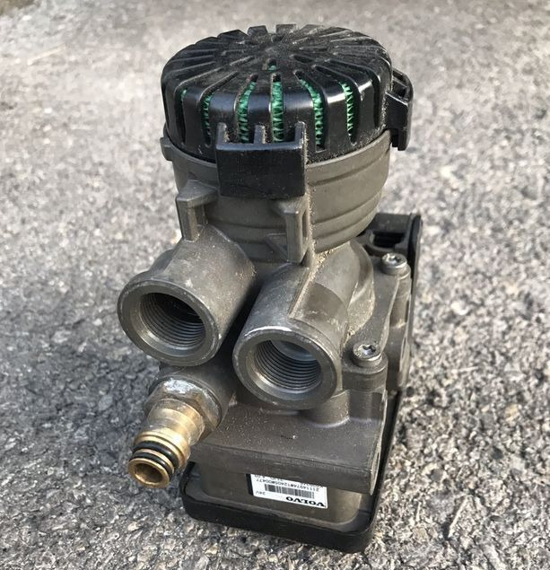 K029246, 2111497 Volvo FH - Bremsventil für LKW: das Bild 1 K029246, 2111497 Volvo FH - Bremsventil für LKW: das Bild 1