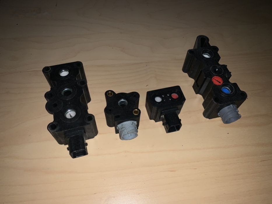 WABCO Cewka zawór osuszacza Volvo ECAS różne rodzaje Hurt części 4422032631 - Bremsventil für LKW: das Bild 2 WABCO Cewka zawór osuszacza Volvo ECAS różne rodzaje Hurt części 4422032631 - Bremsventil für LKW: das Bild 2