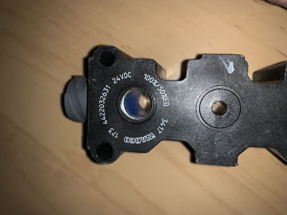 WABCO Cewka zawór osuszacza Volvo ECAS różne rodzaje Hurt części 4422032631 - Bremsventil für LKW: das Bild 4 WABCO Cewka zawór osuszacza Volvo ECAS różne rodzaje Hurt części 4422032631 - Bremsventil für LKW: das Bild 4