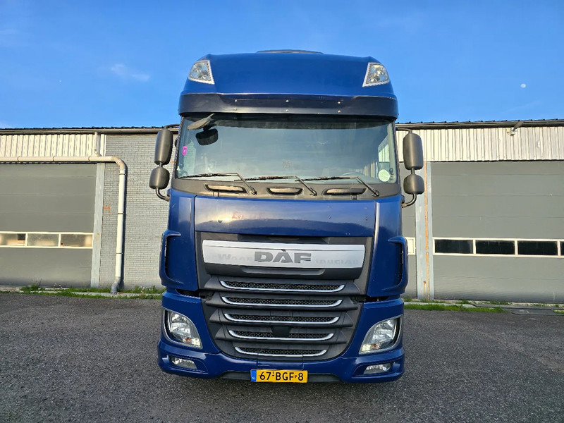 DAF XF 440 SSC Holland 440 - Sattelzugmaschine: das Bild 2 DAF XF 440 SSC Holland 440 - Sattelzugmaschine: das Bild 2