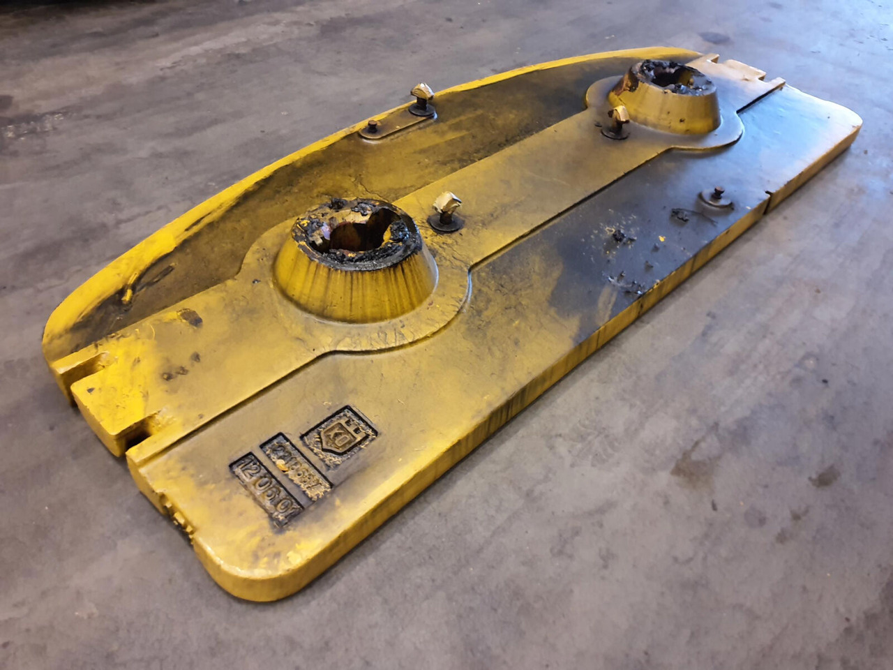 Grove GMK 3050 counterweight 1,3 ton - Gegengewicht für Mobilkran: das Bild 4 Grove GMK 3050 counterweight 1,3 ton - Gegengewicht für Mobilkran: das Bild 4