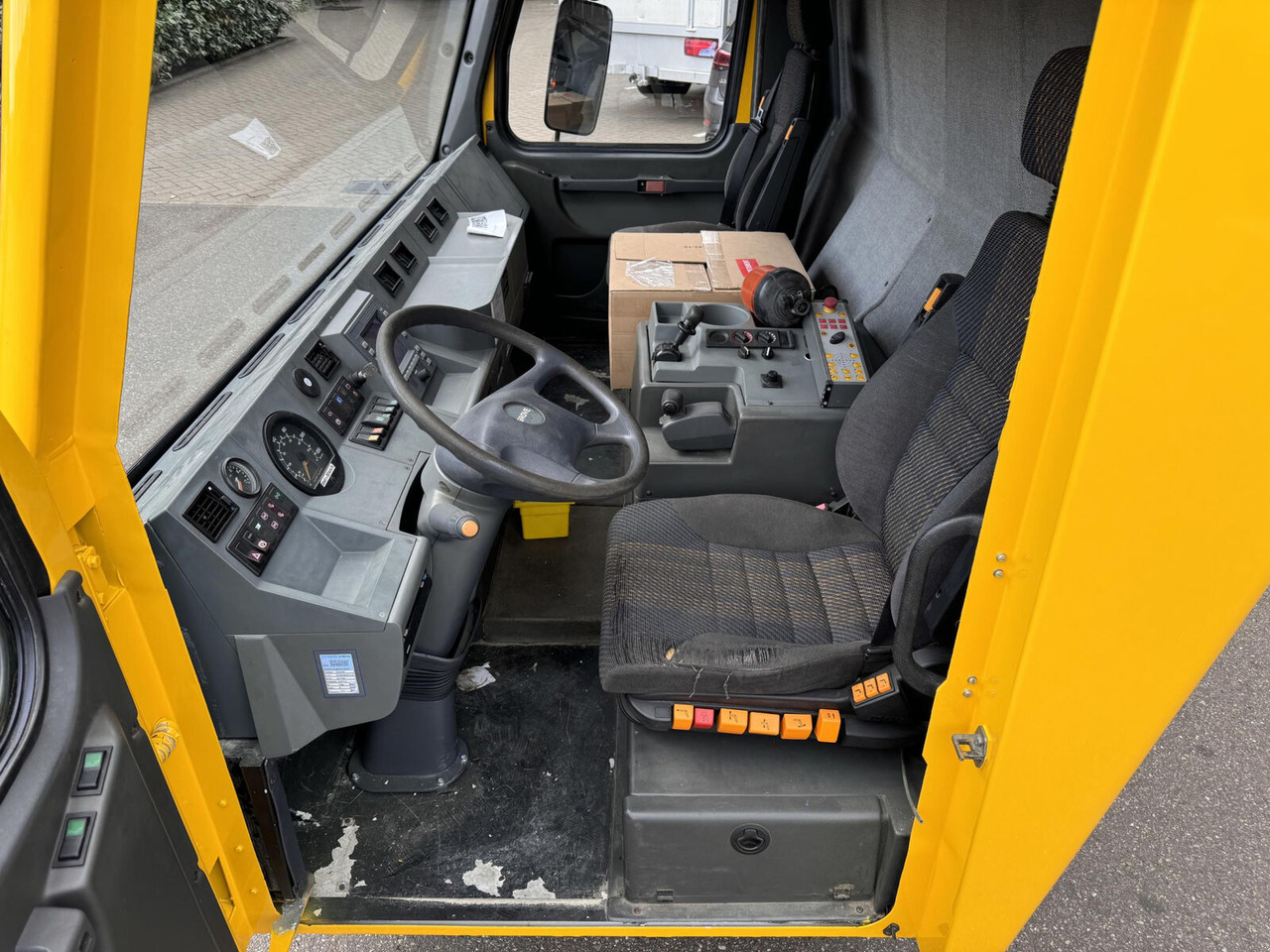 Fahrerhaus für Mobilkran Grove GMK 5130-1 Drivers cabin: das Bild 10