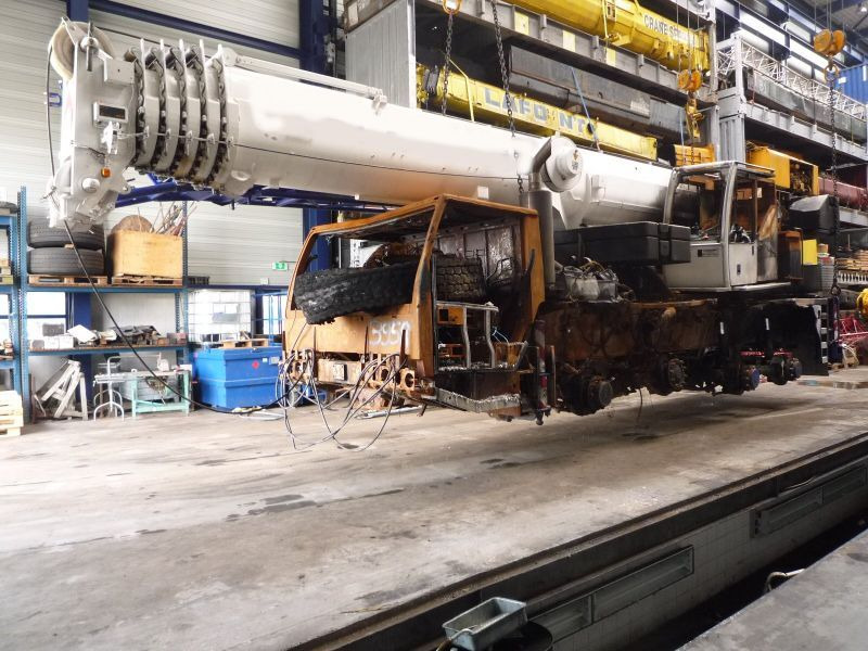 Liebherr LTM 1070-4.2 for parts - All-Terrain Kran: das Bild 1 Liebherr LTM 1070-4.2 for parts - All-Terrain Kran: das Bild 1