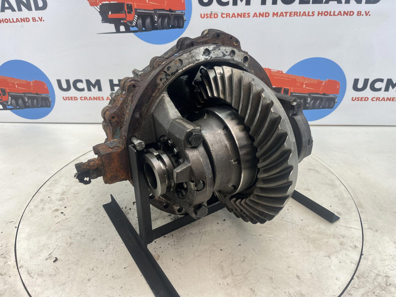 Differenzial Getriebe für Kran Liebherr LTM 1070 mid differential 13x35 axle 2: das Bild 1