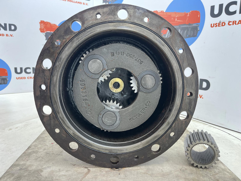 Liebherr LTM 1070 planetary gear 22-25-74-40-3pl-H135-46 - Federung für Kran: das Bild 4 Liebherr LTM 1070 planetary gear 22-25-74-40-3pl-H135-46 - Federung für Kran: das Bild 4