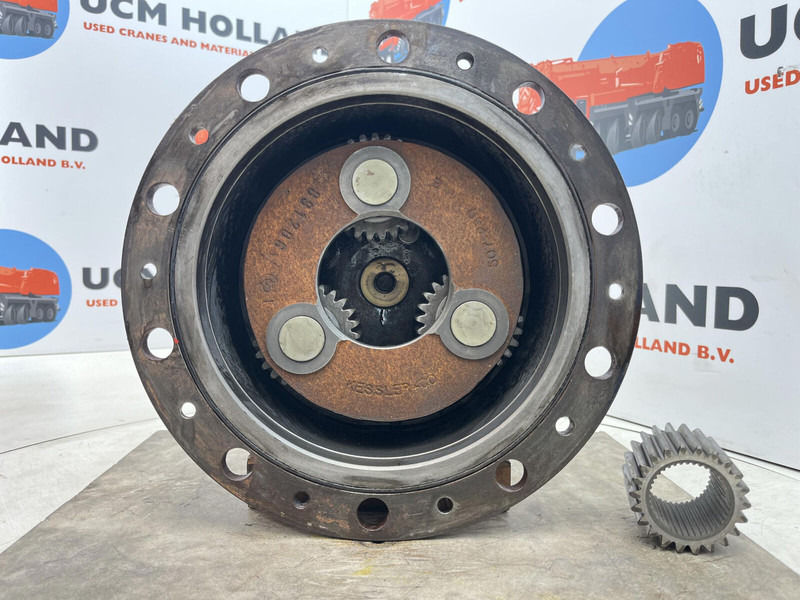 Liebherr LTM 1090 planetary gear 22-25-74-40-3pl-H135-46 - Federung für Kran: das Bild 4 Liebherr LTM 1090 planetary gear 22-25-74-40-3pl-H135-46 - Federung für Kran: das Bild 4