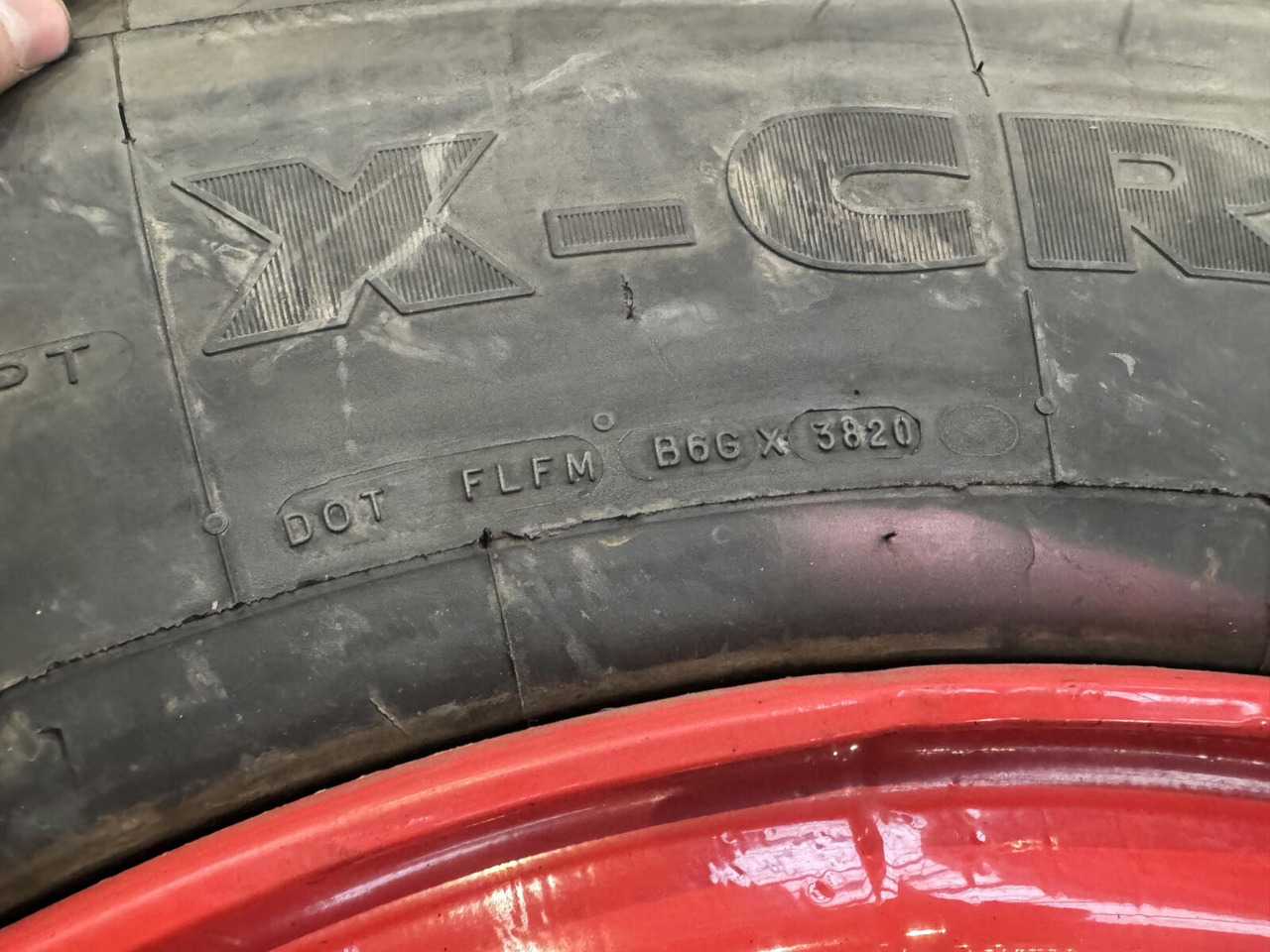 Michelin Wheel 445/95R25 10 12 1p - Komplettrad für Kran: das Bild 5 Michelin Wheel 445/95R25 10 12 1p - Komplettrad für Kran: das Bild 5