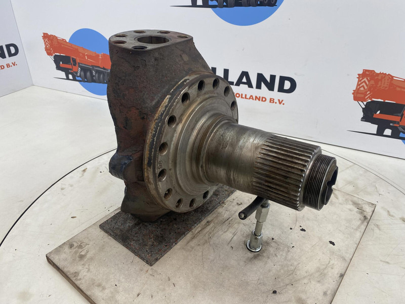 PPM 280 ATT Steering knuckle 16 holes axle 1 - Achsschenkel für Kran: das Bild 3 PPM 280 ATT Steering knuckle 16 holes axle 1 - Achsschenkel für Kran: das Bild 3