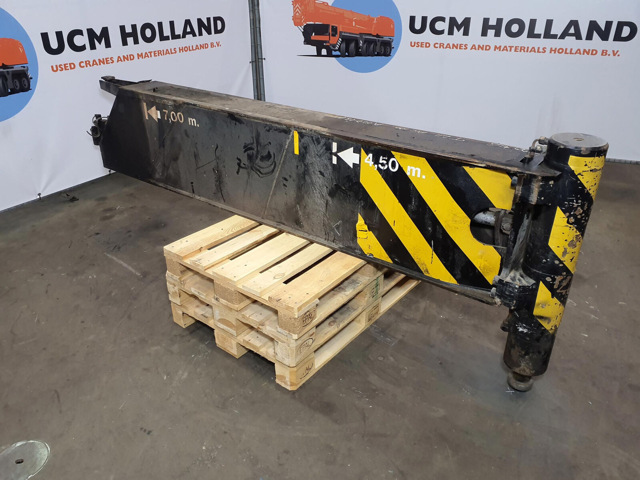 Terex AC 100 outrigger beam complete front - Federung für Kran: das Bild 1 Terex AC 100 outrigger beam complete front - Federung für Kran: das Bild 1