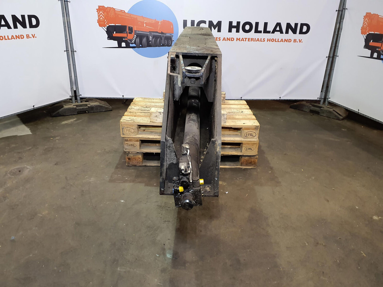 Terex AC 100 outrigger beam complete rear - Federung für Mobilkran: das Bild 5 Terex AC 100 outrigger beam complete rear - Federung für Mobilkran: das Bild 5