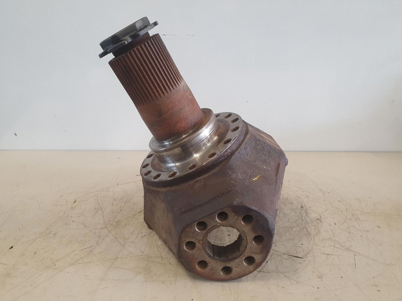 Terex AC 155 axle 3 steering knuckle 16 holes small - Achsschenkel für Kran: das Bild 2 Terex AC 155 axle 3 steering knuckle 16 holes small - Achsschenkel für Kran: das Bild 2