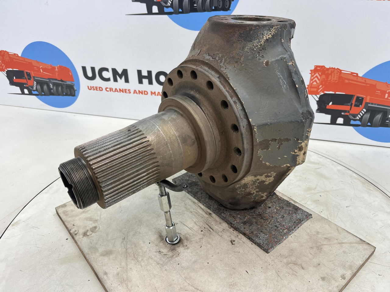 Terex AC 155 steering knuckle 16 holes axle 2 - Achsschenkel für Mobilkran: das Bild 1 Terex AC 155 steering knuckle 16 holes axle 2 - Achsschenkel für Mobilkran: das Bild 1