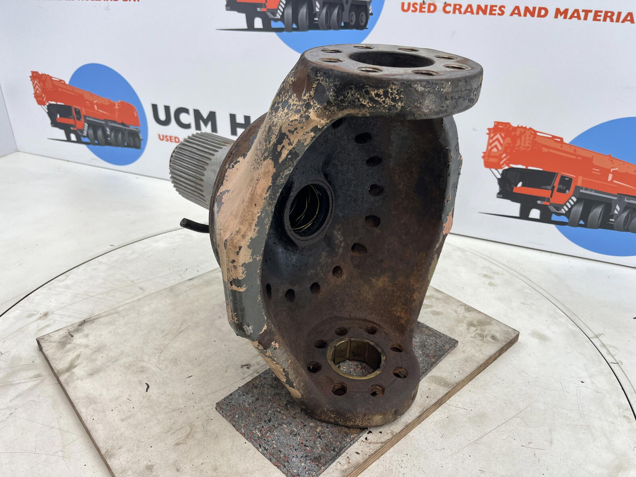 Terex AC 155 steering knuckle 16 holes axle 2 and 3 - Achsschenkel für Mobilkran: das Bild 4 Terex AC 155 steering knuckle 16 holes axle 2 and 3 - Achsschenkel für Mobilkran: das Bild 4