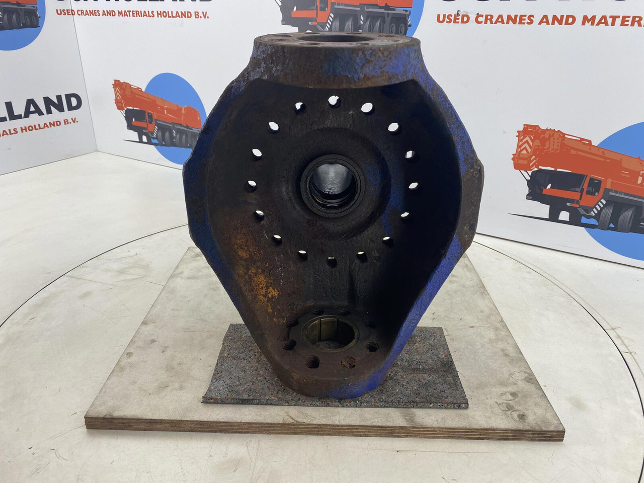 Terex AC 205 Steering knuckle 16 holes - Achsschenkel für Mobilkran: das Bild 5 Terex AC 205 Steering knuckle 16 holes - Achsschenkel für Mobilkran: das Bild 5