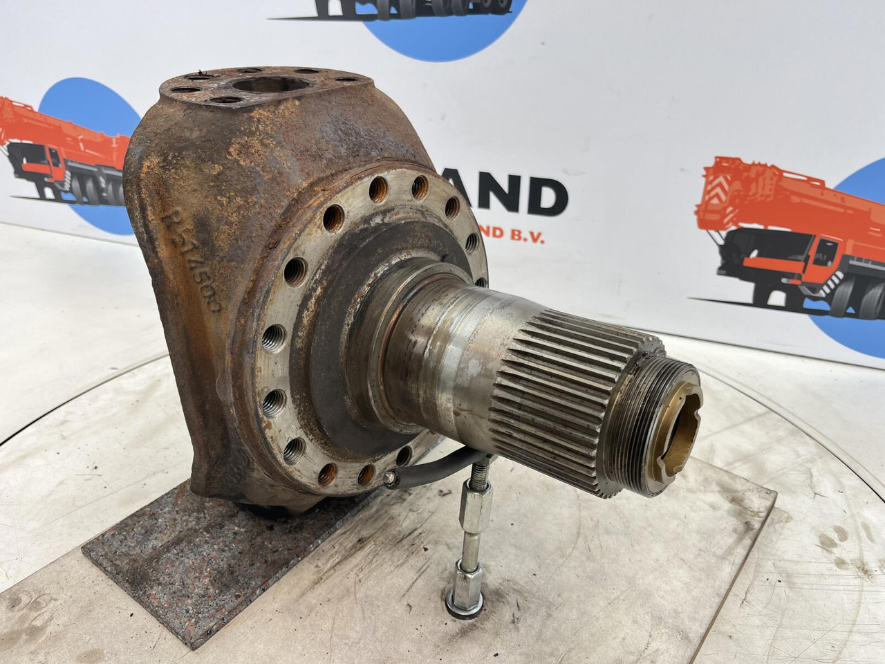 Terex AC 25 Steering knuckle 16 holes axle 2 - Achsschenkel für Mobilkran: das Bild 3 Terex AC 25 Steering knuckle 16 holes axle 2 - Achsschenkel für Mobilkran: das Bild 3