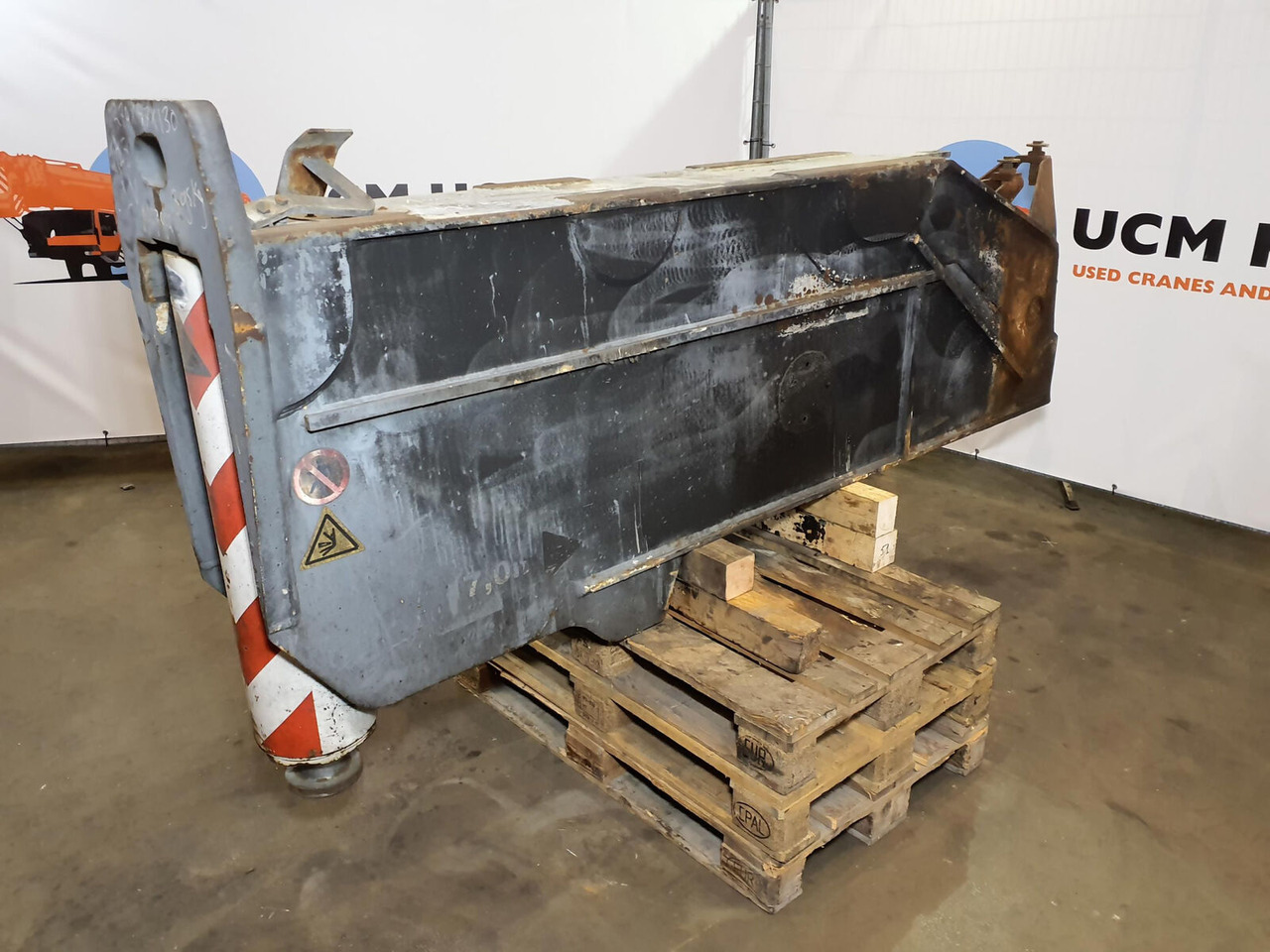 Terex AC 350-1 outrigger beam complete front - Federung für Mobilkran: das Bild 2 Terex AC 350-1 outrigger beam complete front - Federung für Mobilkran: das Bild 2