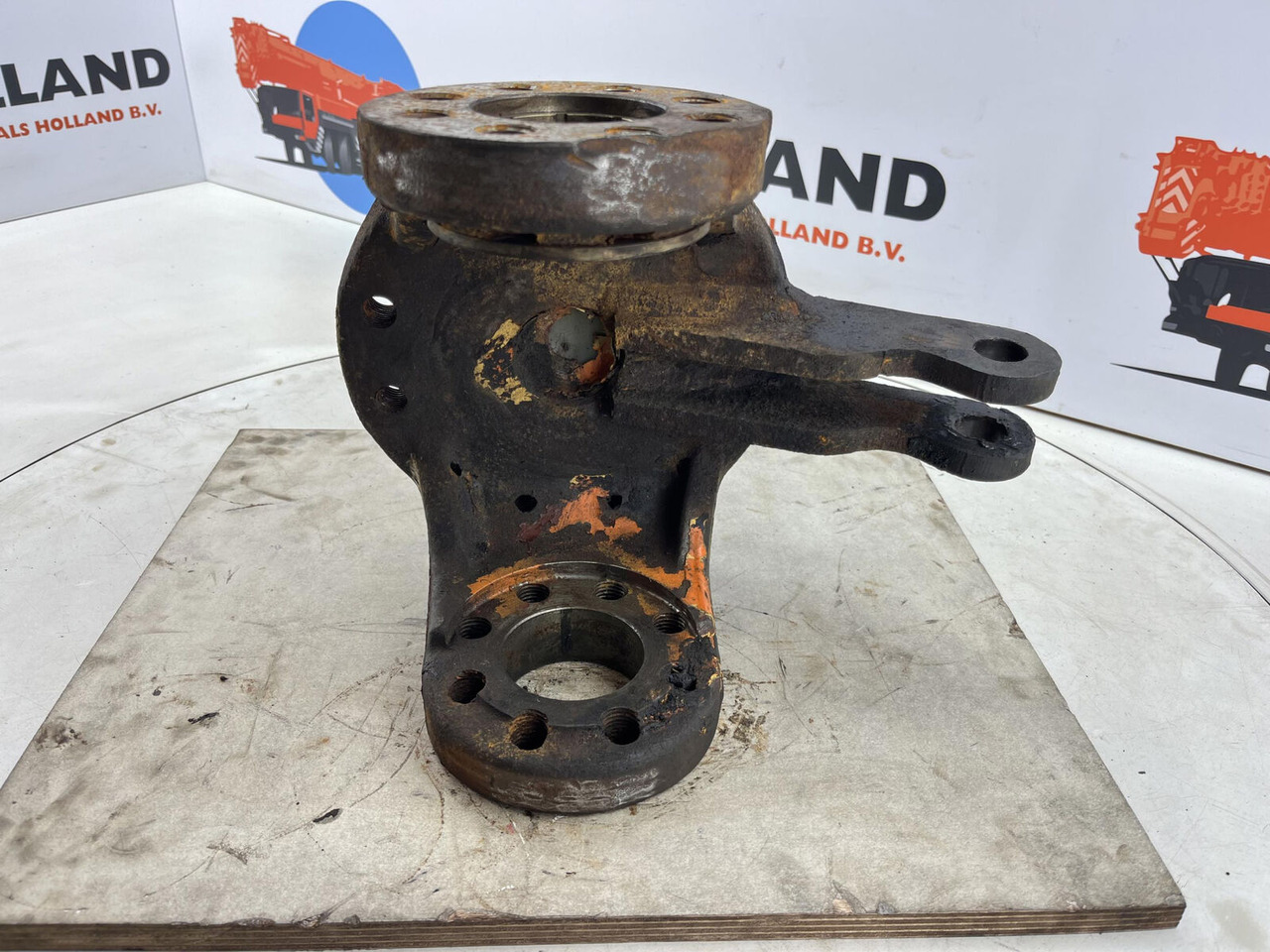 Terex HC 340 Steering knuckle 12 holes axle 2 - Achsschenkel für Mobilkran: das Bild 5 Terex HC 340 Steering knuckle 12 holes axle 2 - Achsschenkel für Mobilkran: das Bild 5