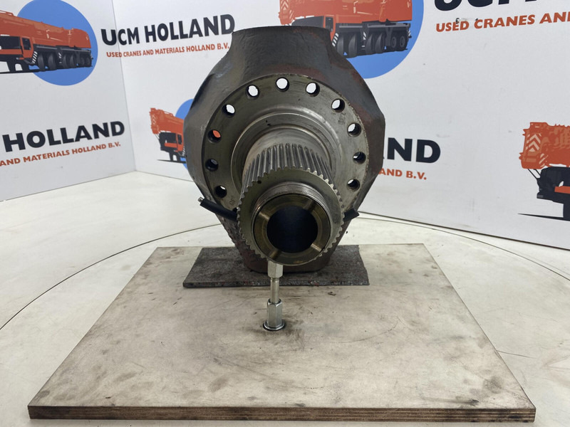 Terex PPM 250 ATT Steering knuckle 16 holes axle 1 - Achsschenkel für Kran: das Bild 2 Terex PPM 250 ATT Steering knuckle 16 holes axle 1 - Achsschenkel für Kran: das Bild 2
