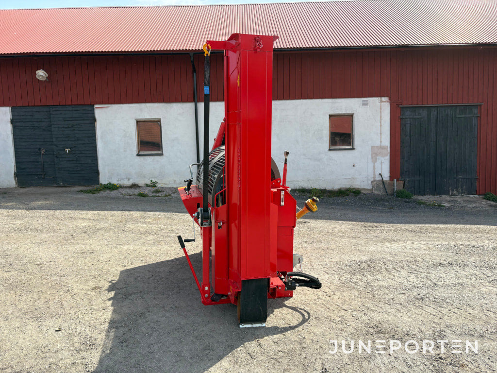 Vedmaskin Hakki Pilke 38 PRO PTO + Hydrauliskt uppläggningbord Hakki Pilke Hakkifeed 422 - Forsttechnik: das Bild 3 Vedmaskin Hakki Pilke 38 PRO PTO + Hydrauliskt uppläggningbord Hakki Pilke Hakkifeed 422 - Forsttechnik: das Bild 3