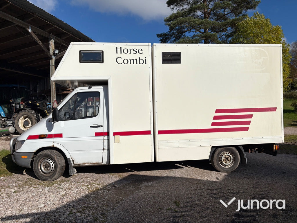 Hästtransport Mercedes-Benz 316 CDI - Alkoven Wohnmobil: das Bild 2 Hästtransport Mercedes-Benz 316 CDI - Alkoven Wohnmobil: das Bild 2