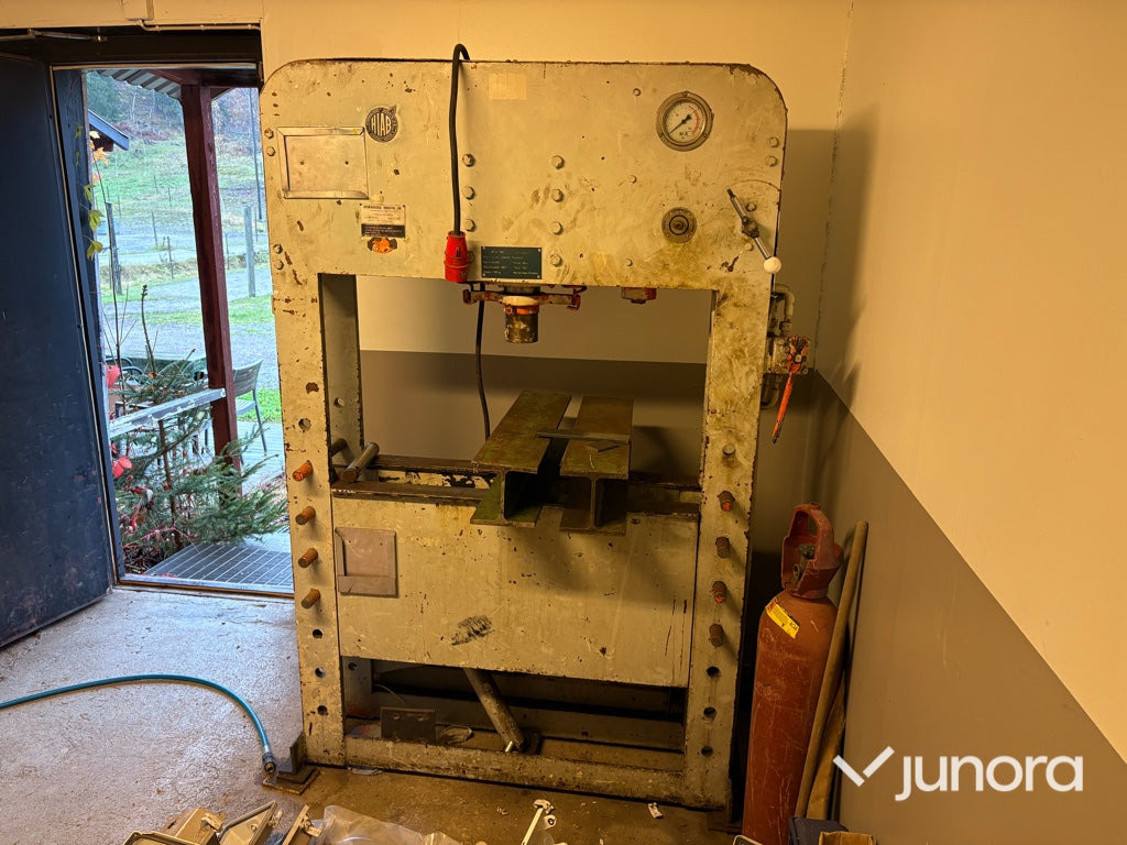 Hydraulpress - Hiab H100E, 100 ton - Abkantpresse: das Bild 1 Hydraulpress - Hiab H100E, 100 ton - Abkantpresse: das Bild 1