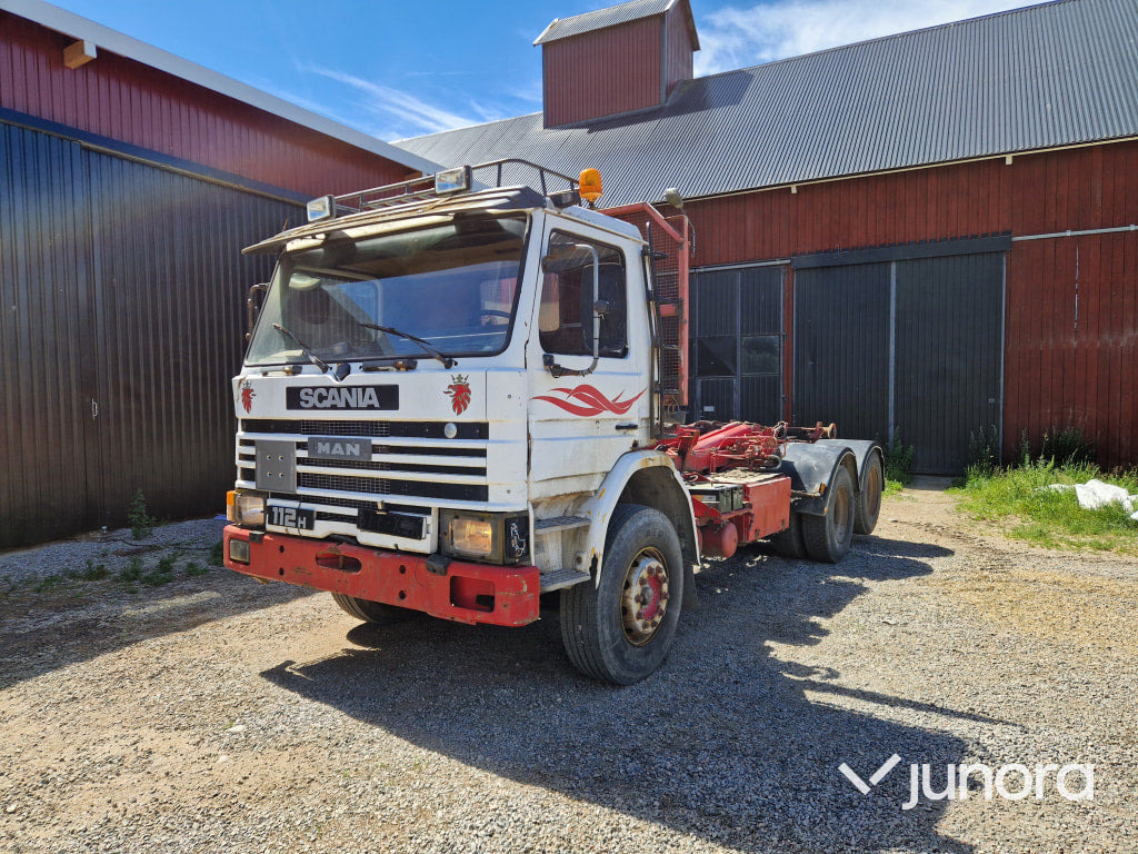 Lastväxlare Scania 112 H - Abrollkipper: das Bild 1 Lastväxlare Scania 112 H - Abrollkipper: das Bild 1