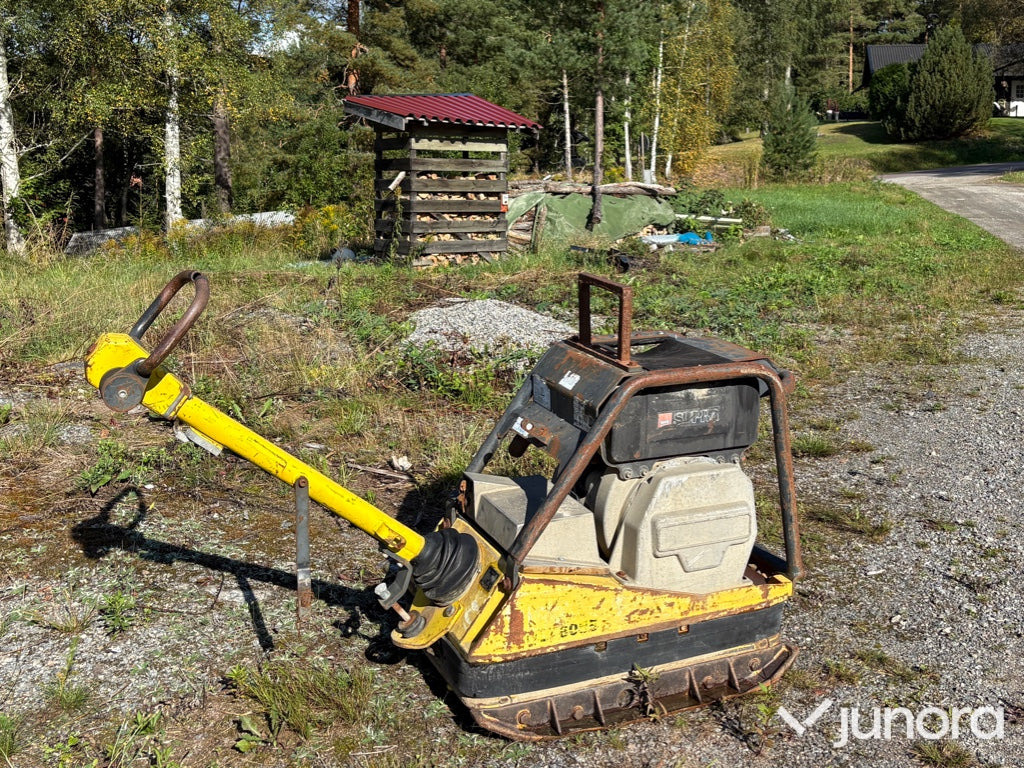 Markvibrator Wacker DPU 6055 - Rüttelplatte: das Bild 1 Markvibrator Wacker DPU 6055 - Rüttelplatte: das Bild 1