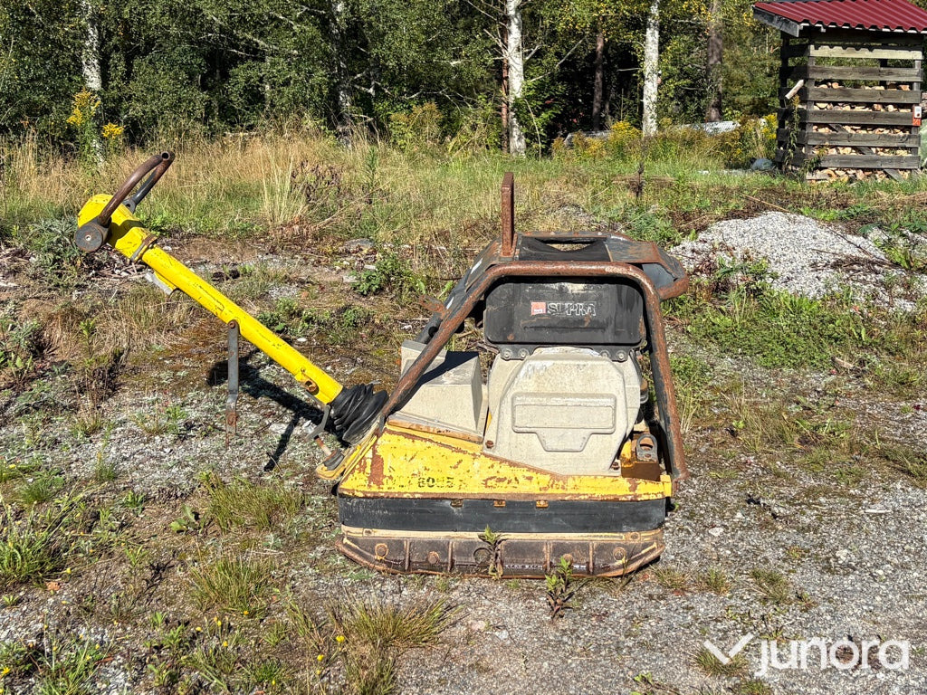 Markvibrator Wacker DPU 6055 - Rüttelplatte: das Bild 2 Markvibrator Wacker DPU 6055 - Rüttelplatte: das Bild 2