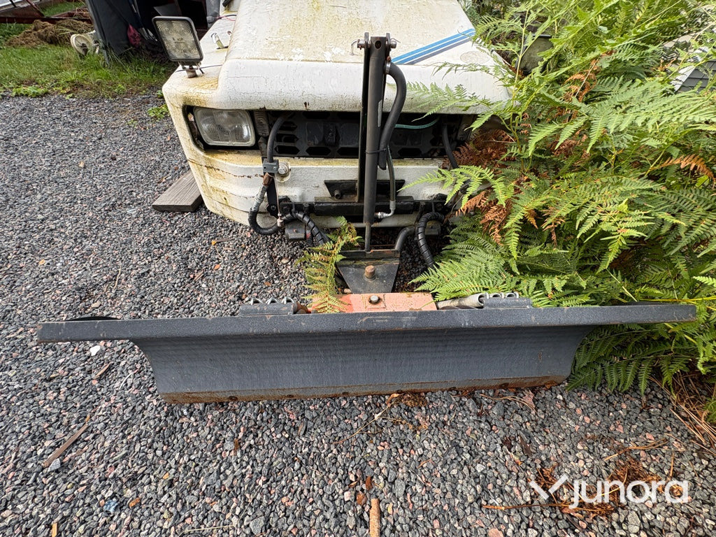 Plogbil - Bagagetruck - Gepäckschlepper: das Bild 4 Plogbil - Bagagetruck - Gepäckschlepper: das Bild 4