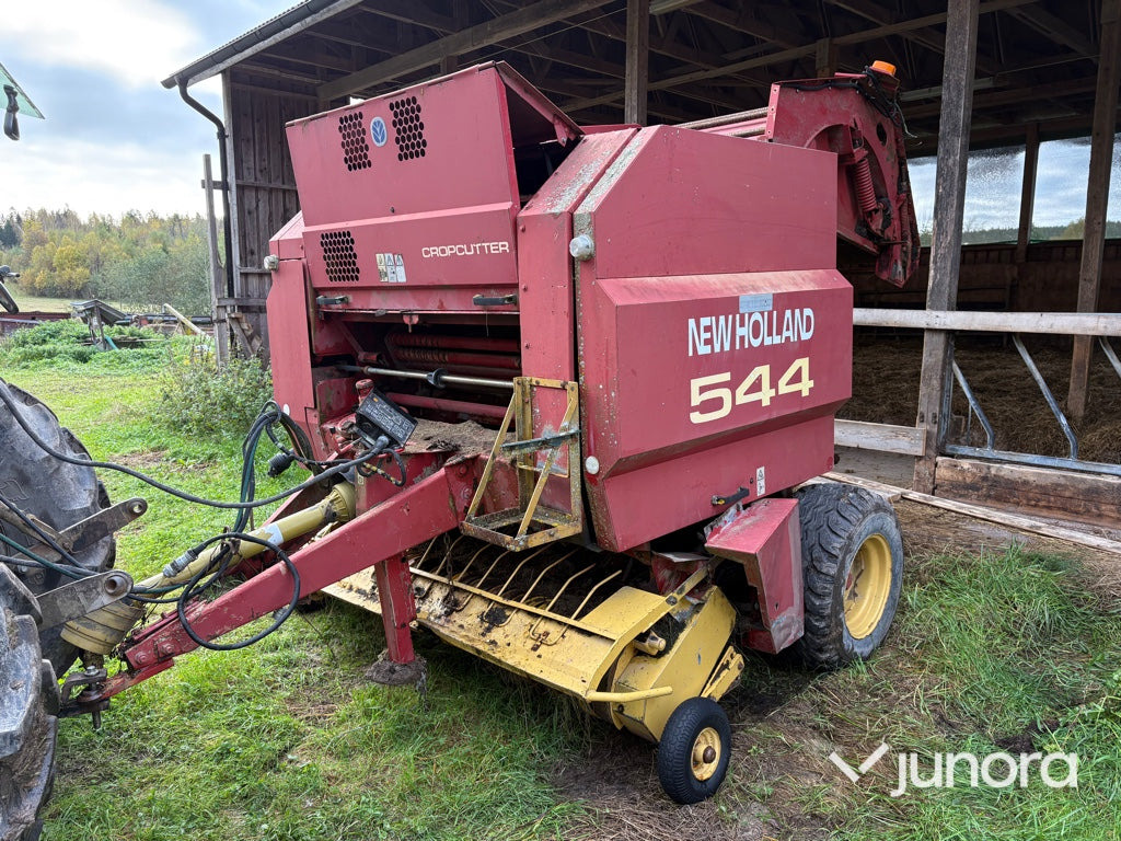 Rundbalspress New Holland 544 Cropcutter - Rundballenpresse: das Bild 1 Rundbalspress New Holland 544 Cropcutter - Rundballenpresse: das Bild 1