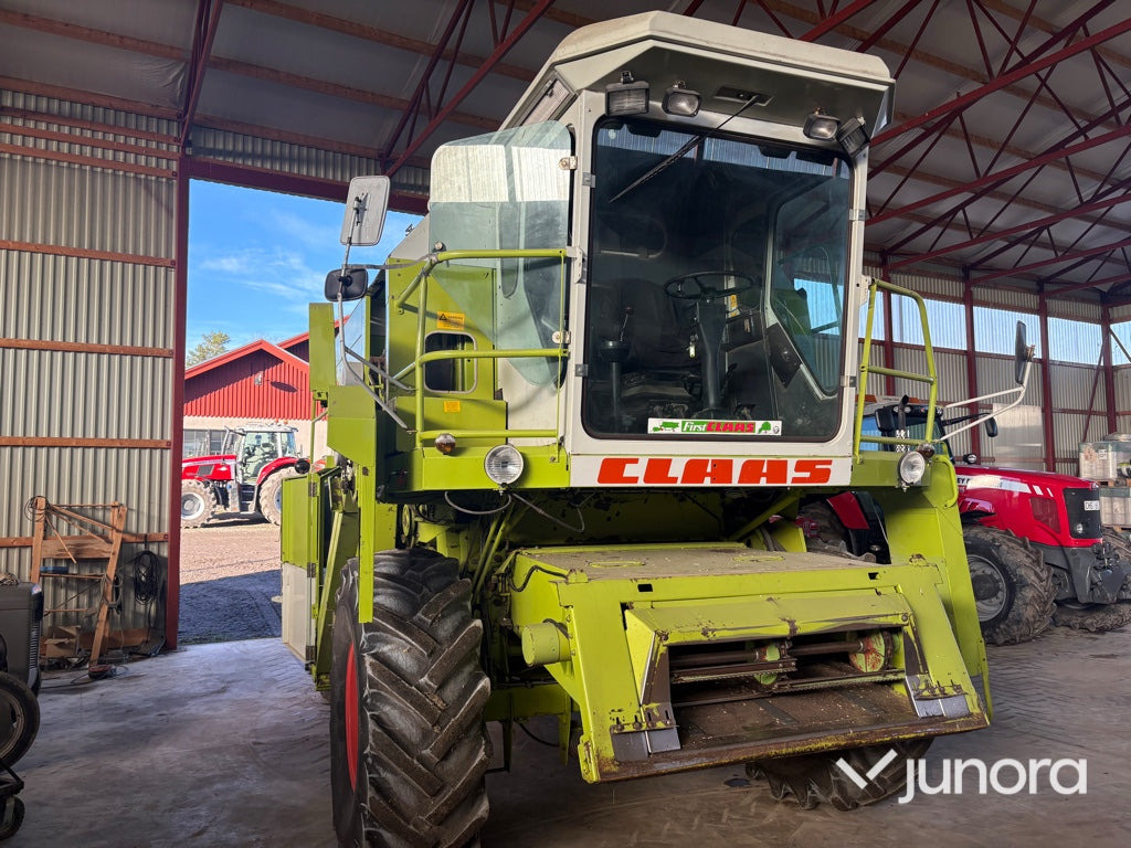 Skördetröska - Claas Dominator 86 - Mähdrescher: das Bild 3 Skördetröska - Claas Dominator 86 - Mähdrescher: das Bild 3