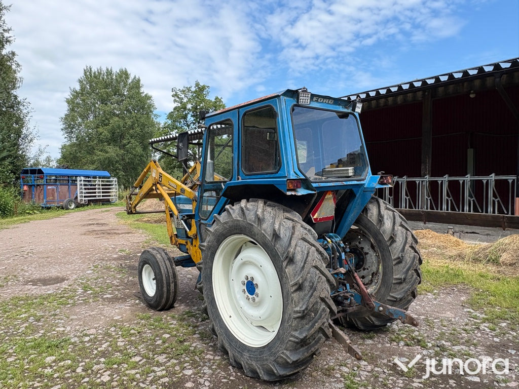 Traktor Ford 5000 med lastare - Traktor: das Bild 4 Traktor Ford 5000 med lastare - Traktor: das Bild 4
