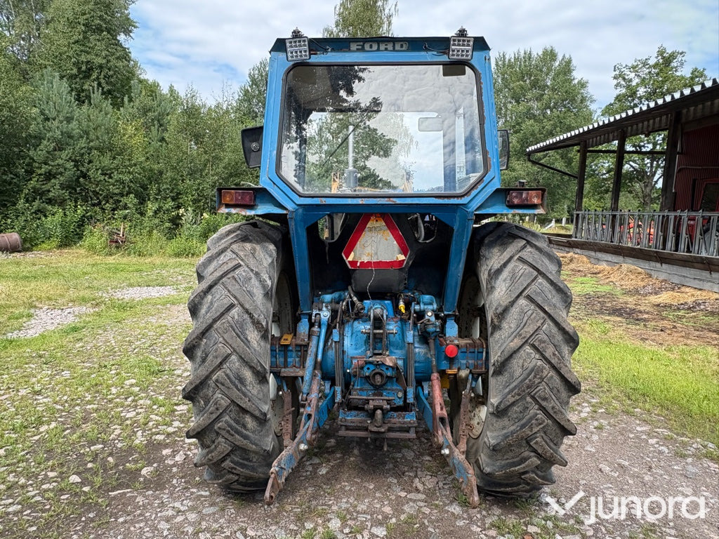 Traktor Ford 5000 med lastare - Traktor: das Bild 5 Traktor Ford 5000 med lastare - Traktor: das Bild 5