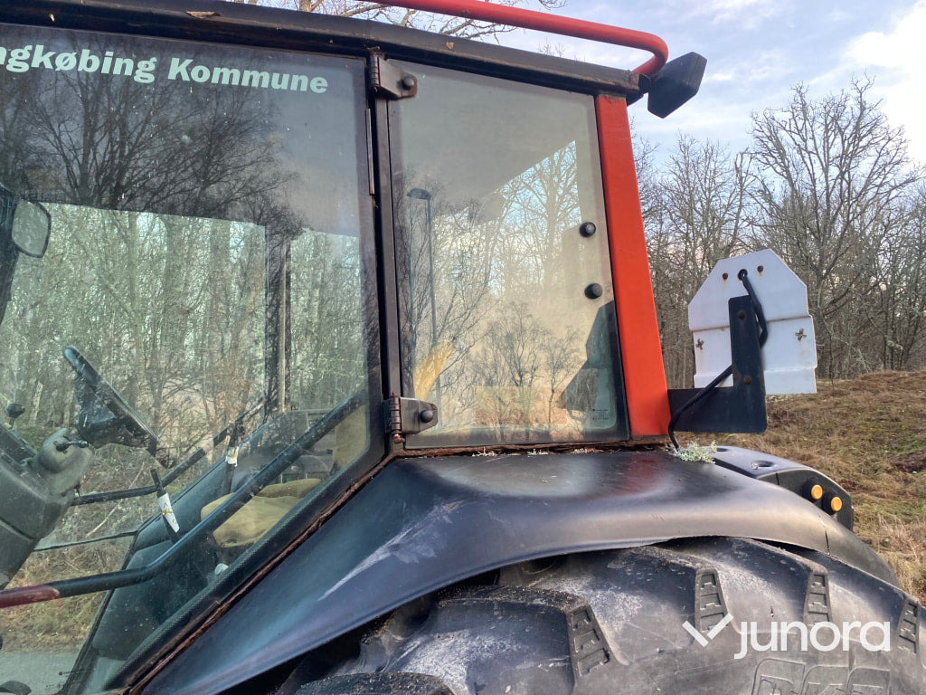 Traktor Traktor – Valtra Valmet 800 (2001): das Bild 6