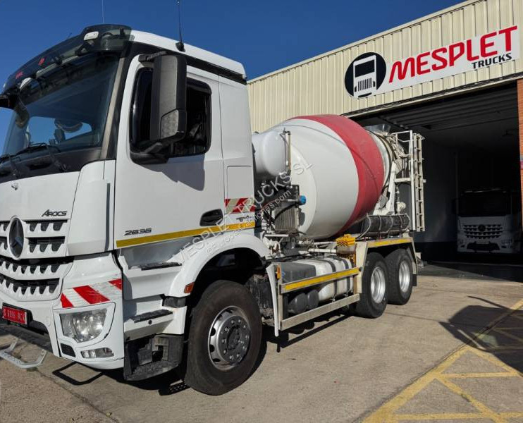 Mercedes Arocs 2636 K - Fahrmischer: das Bild 1 Mercedes Arocs 2636 K - Fahrmischer: das Bild 1