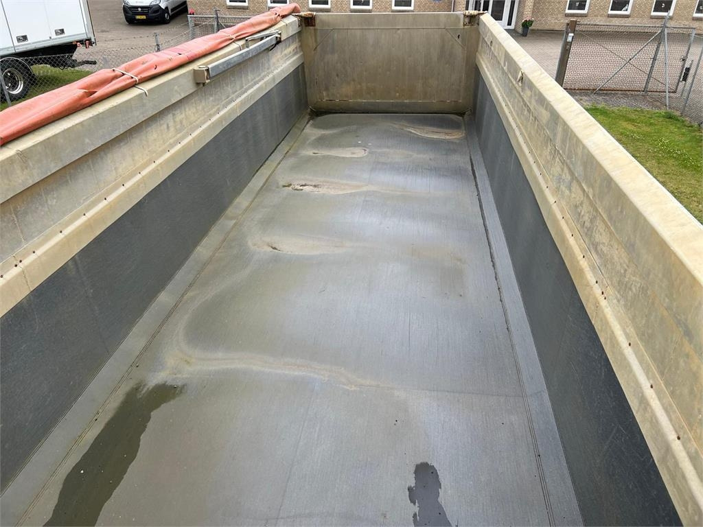 HK Tipper S38B 25m3 alu kasse m-plastindlæg - Kipper Auflieger: das Bild 4 HK Tipper S38B 25m3 alu kasse m-plastindlæg - Kipper Auflieger: das Bild 4