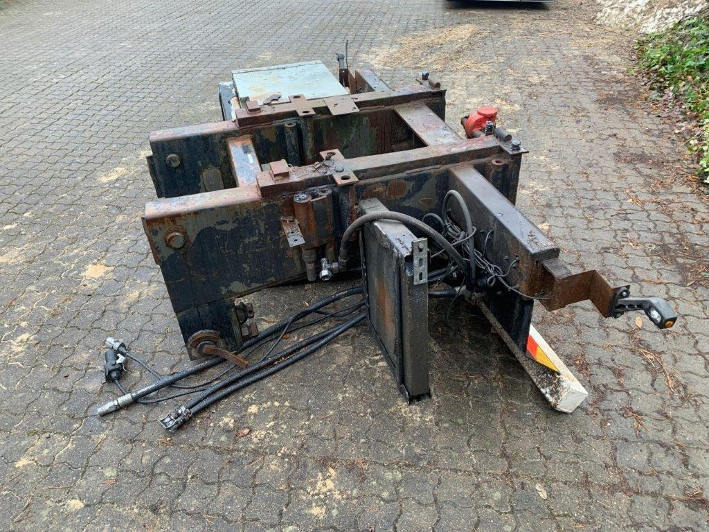 Karosserie und Außen für LKW HMF 20,5 T-M kran konsol med træktravers: das Bild 6 Karosserie und Außen für LKW HMF 20,5 T-M kran konsol med træktravers: das Bild 6